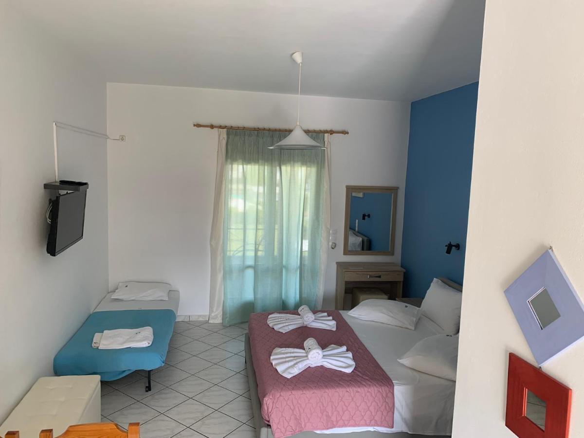 Eleftheria Studios And Apartments Acharavi  Luaran gambar