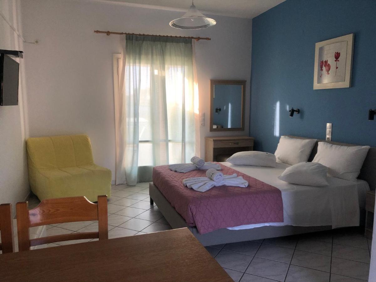 Eleftheria Studios And Apartments Acharavi  Luaran gambar