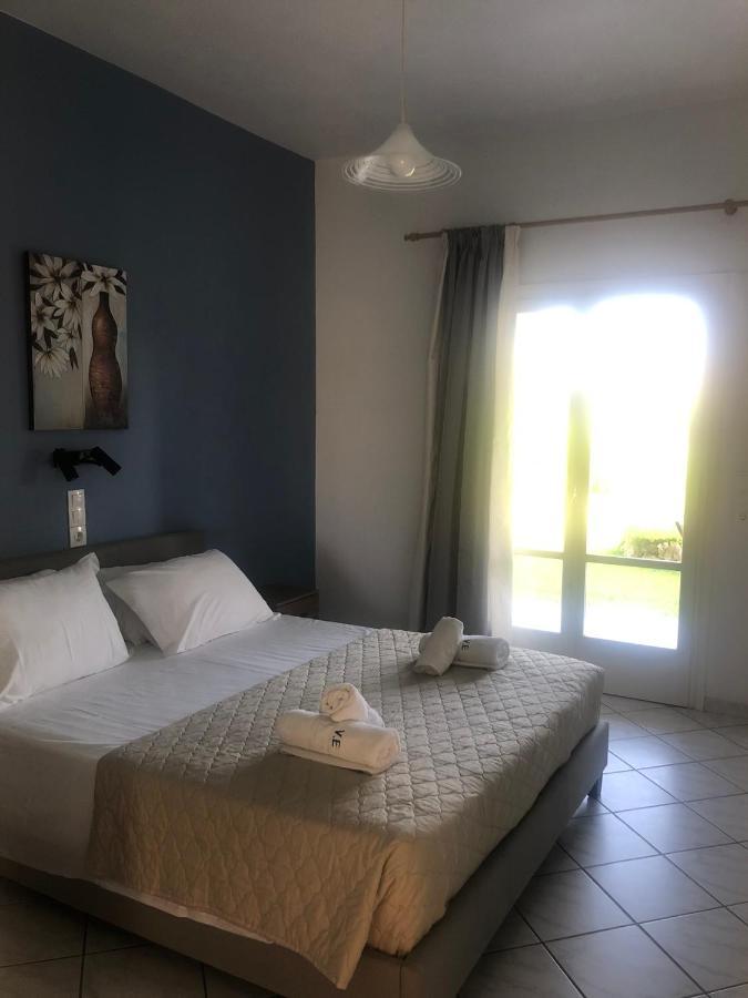 Eleftheria Studios And Apartments Acharavi  Luaran gambar